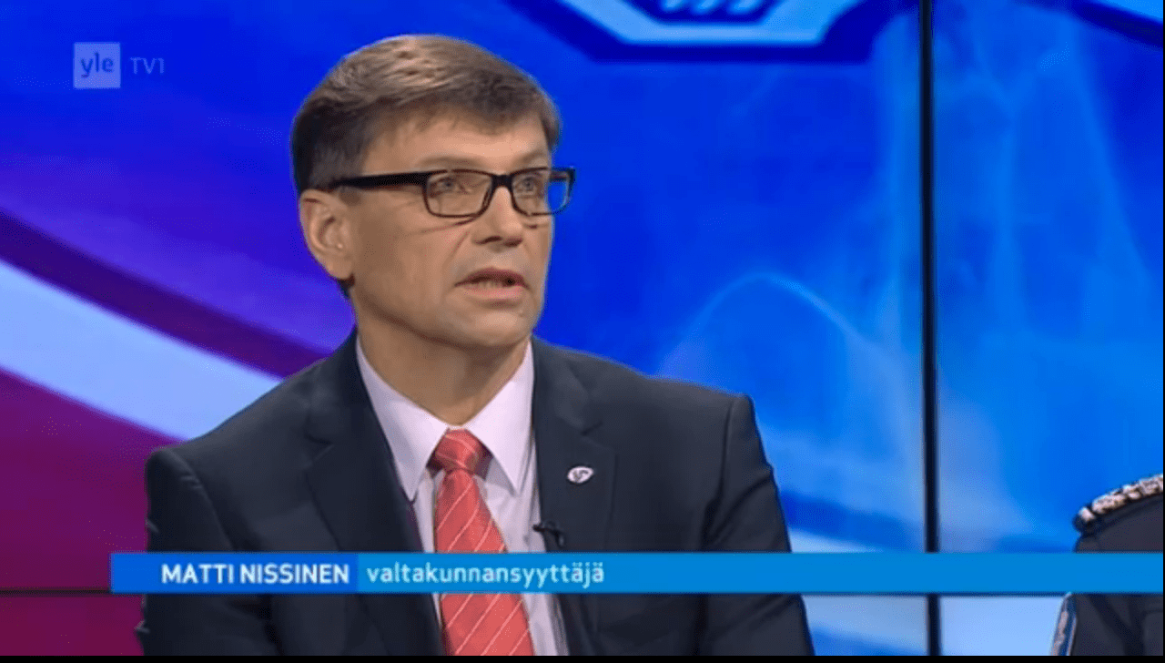 Nissinen tyytyi komppaamaan Paateroa A-Studiossa